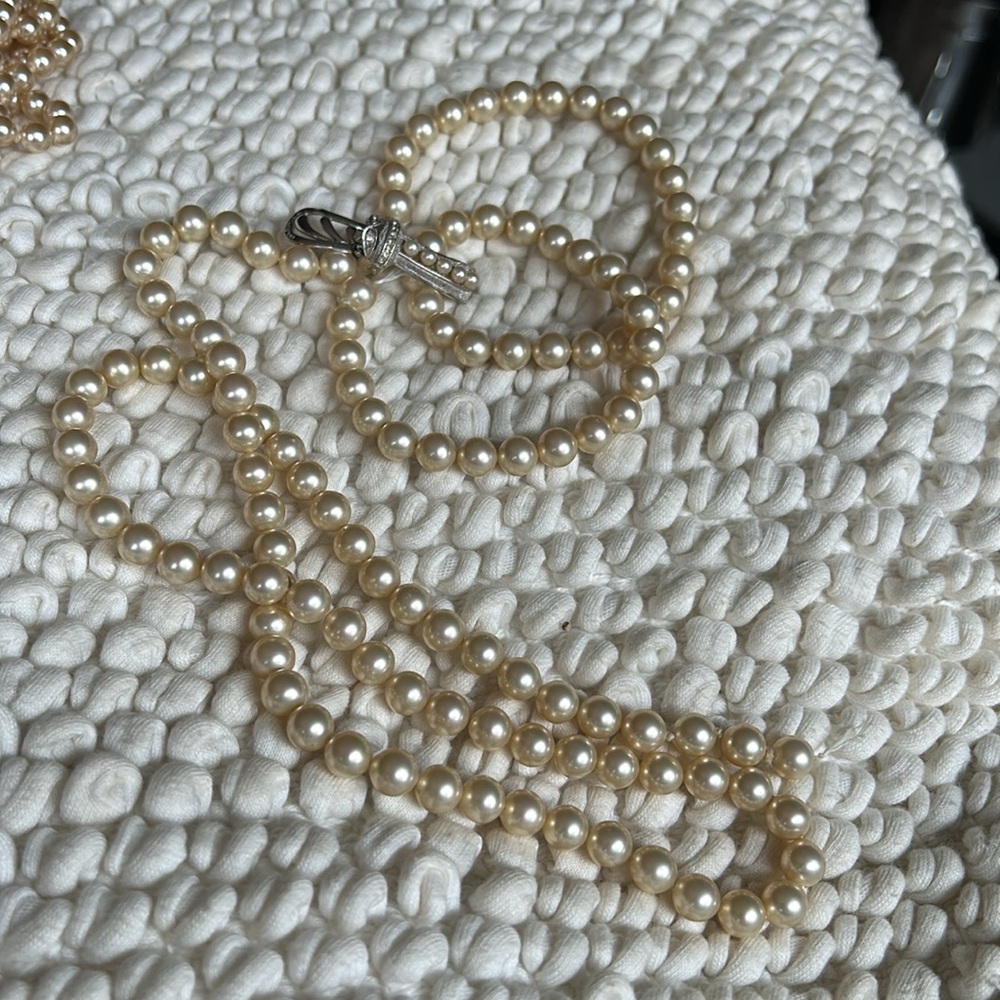 Majorcan pearls Elegant Cream Pearl Necklace